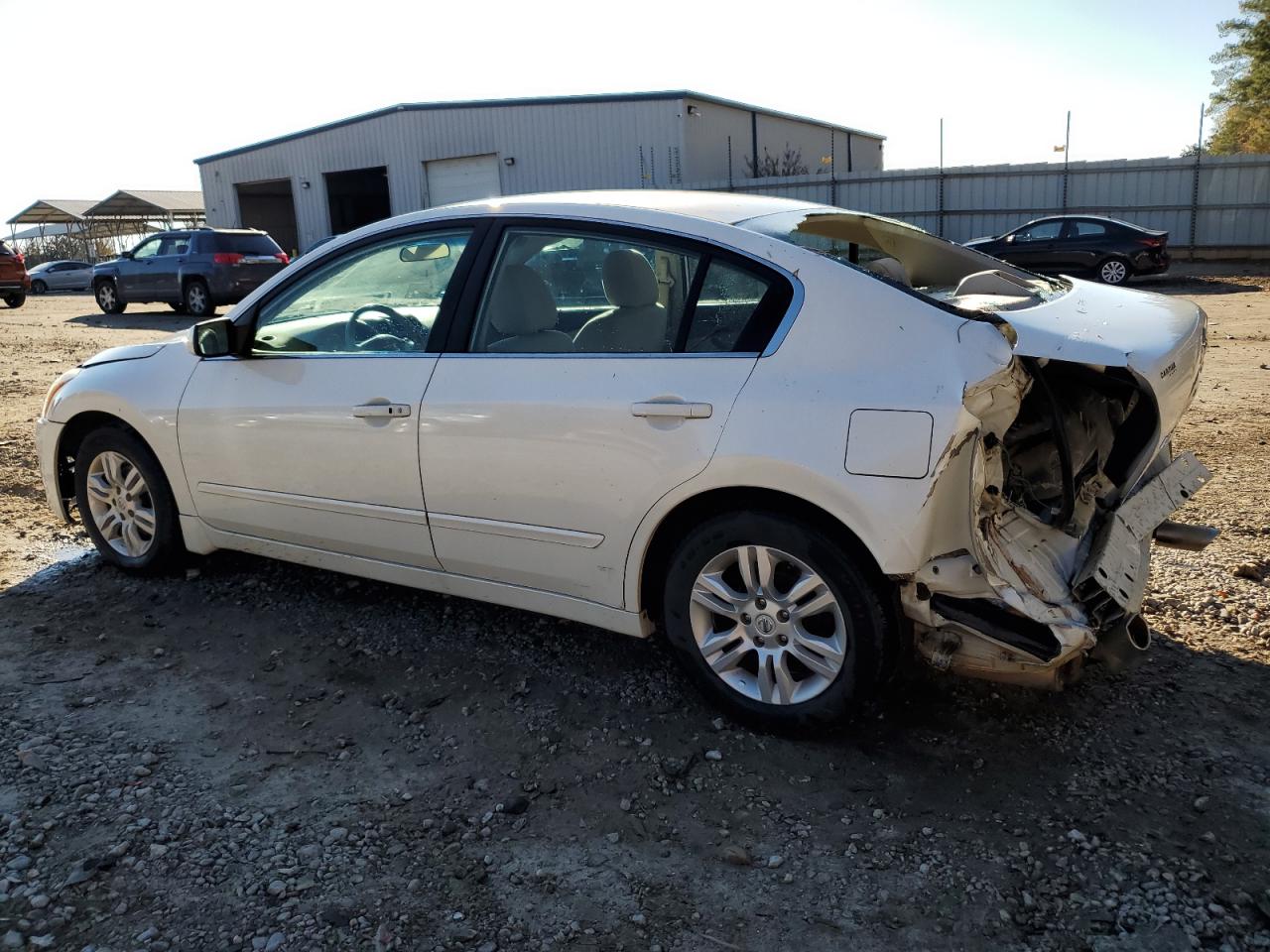 2012 Nissan Altima - Image 2
