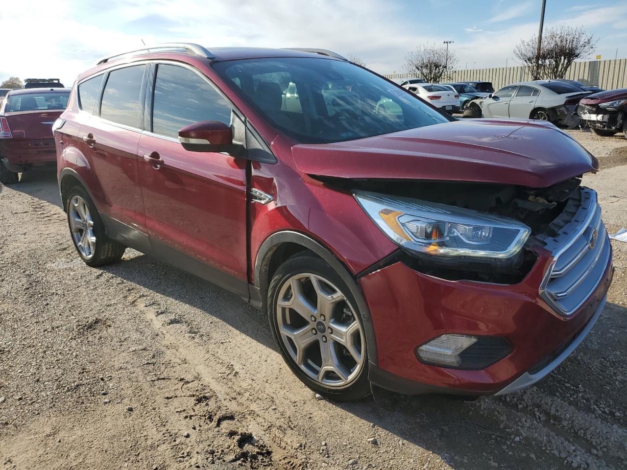 VIN 1FMCU0J98HUC65280 2017 FORD ESCAPE no.4