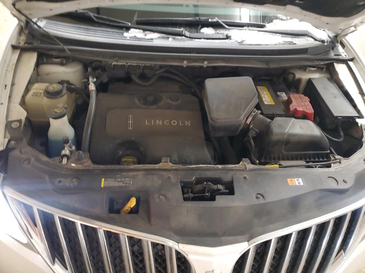 2013 Lincoln MKX - Image 12