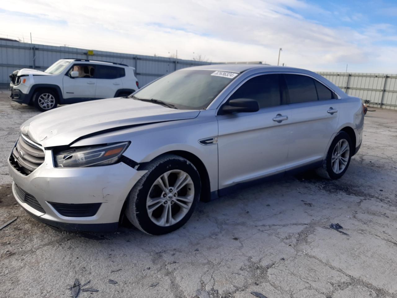 2015 Ford Taurus - Image 1
