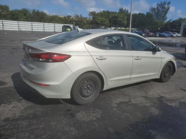 Sedans HYUNDAI ELANTRA 2017 Beżowy