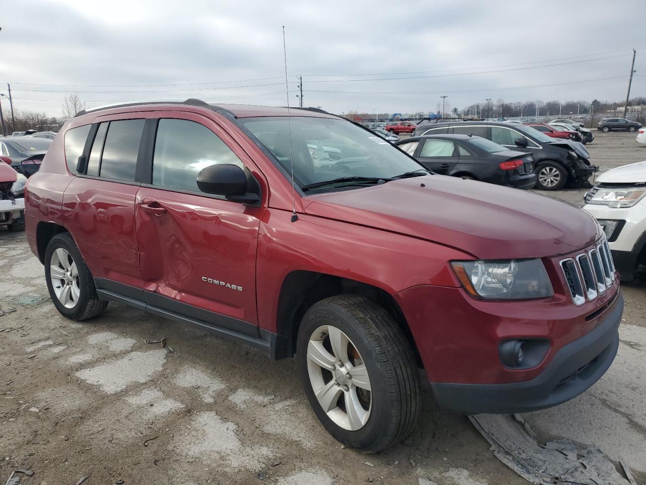 VIN 1C4NJDBB7ED841368 2014 JEEP COMPASS no.4