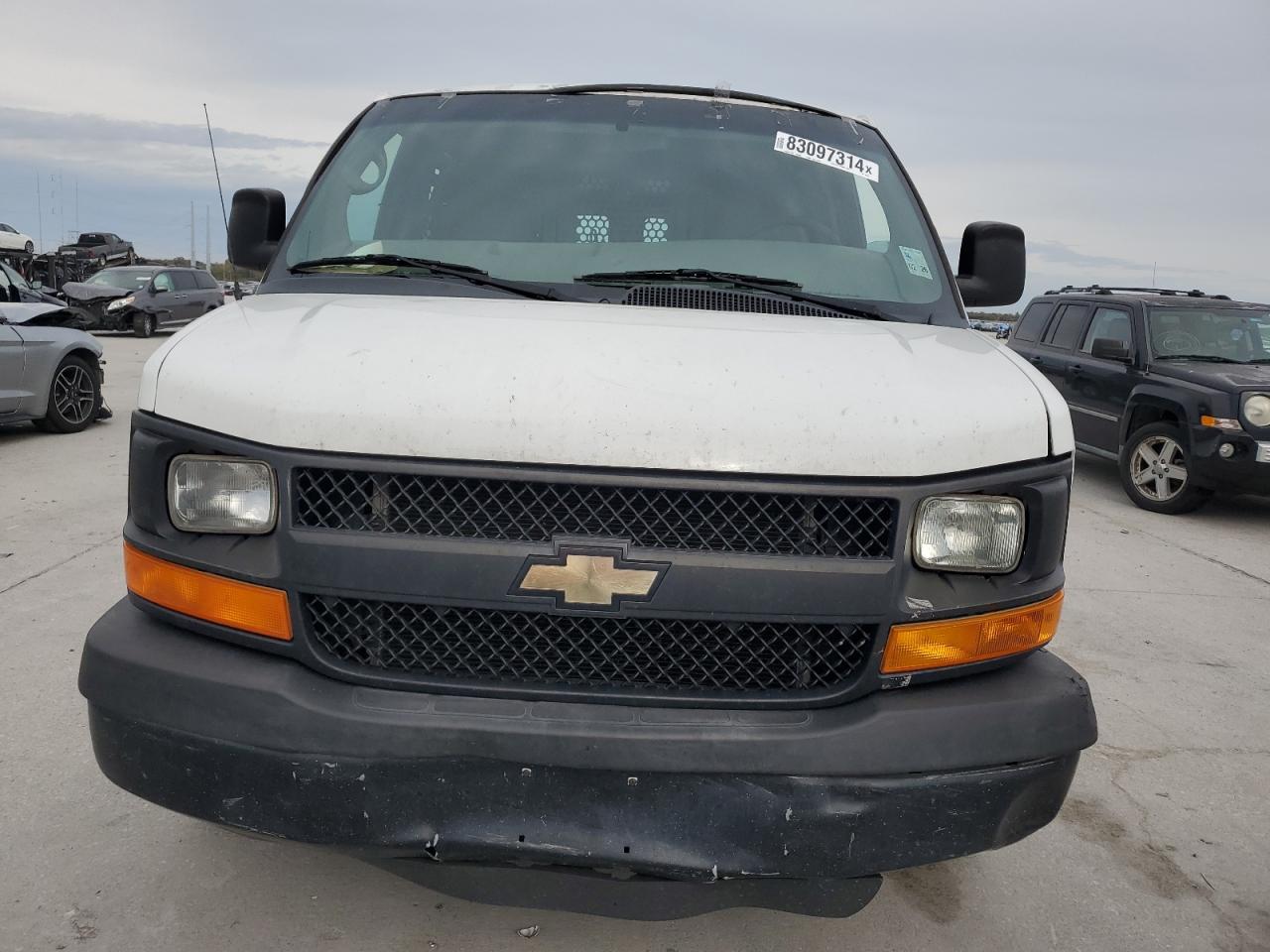 2014 Chevrolet Express - Image 5