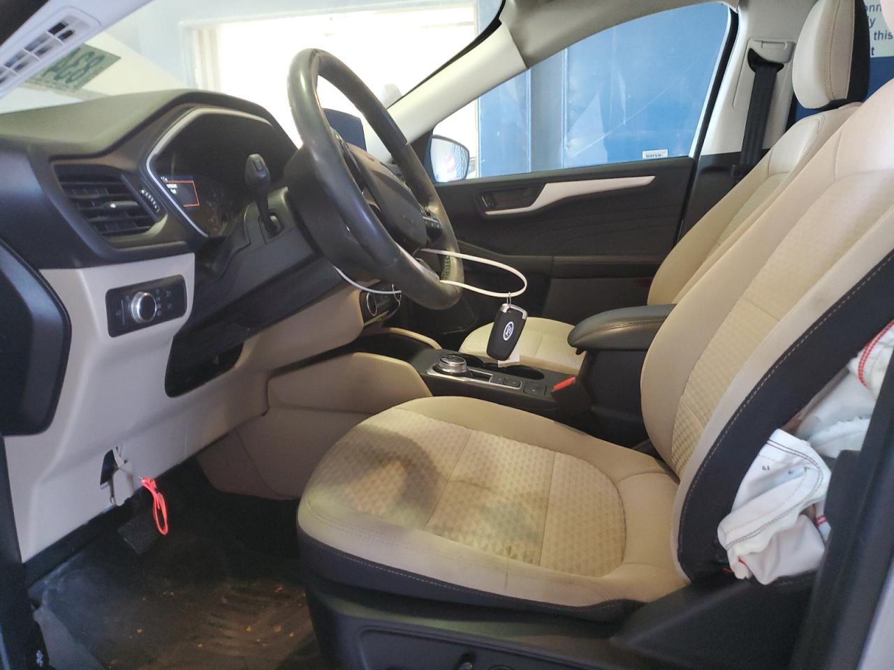 2022 Ford Escape - Image 7