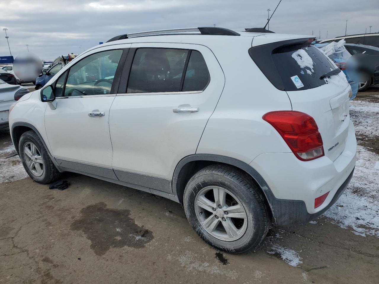 2019 Chevrolet Trax - Image 2