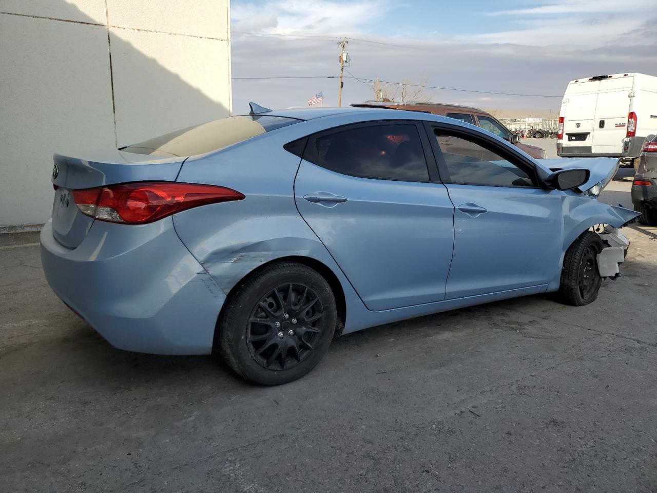 VIN KMHDH4AE4DU538125 2013 HYUNDAI ELANTRA no.3