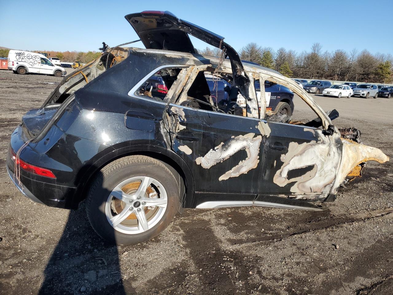 2024 Audi Q5 - Image 3