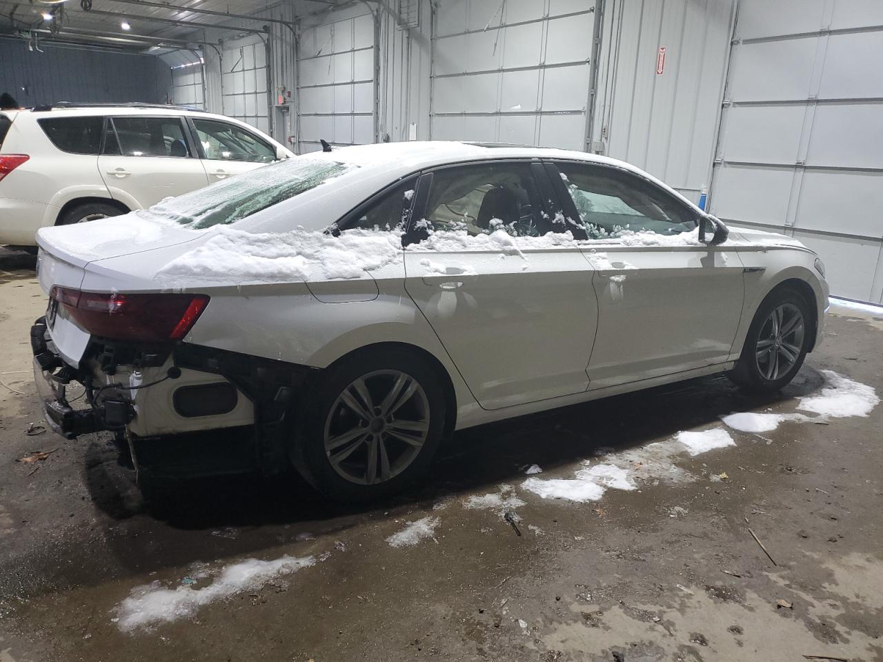 2021 Volkswagen Jetta - Image 3