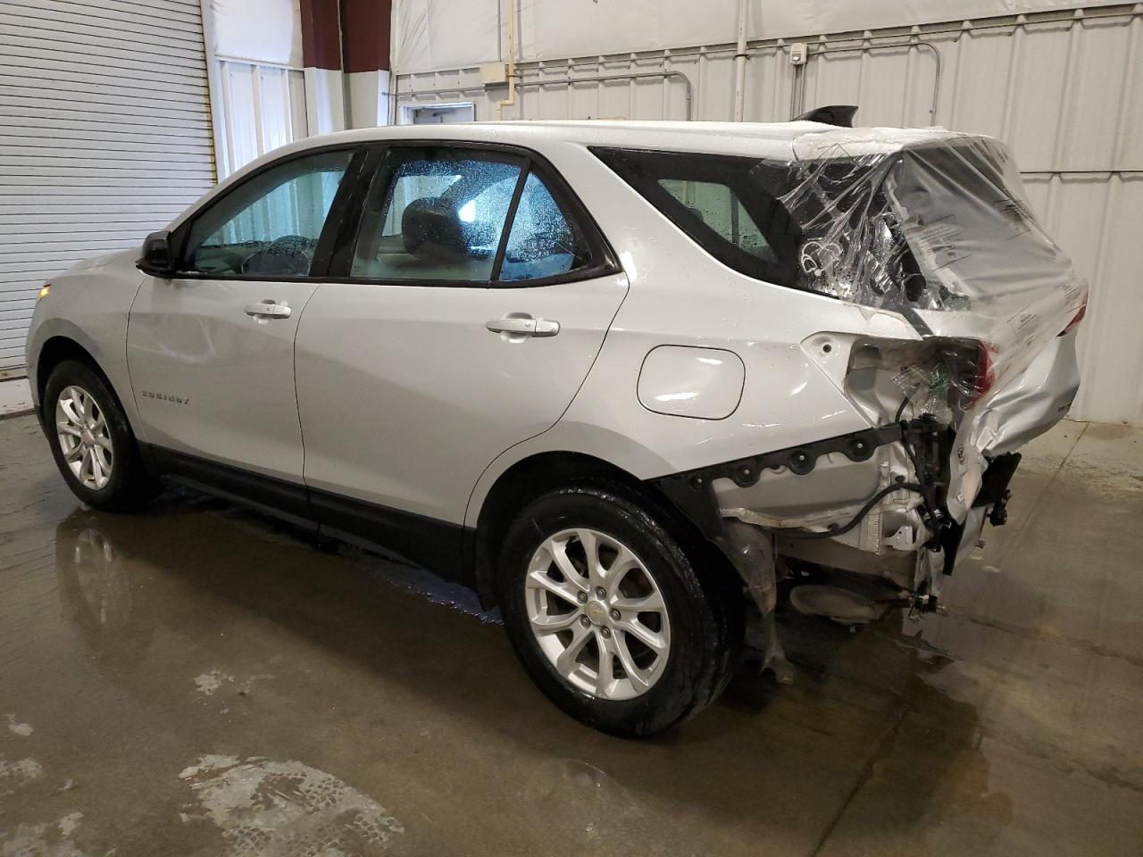 2018 Chevrolet Equinox - Image 2