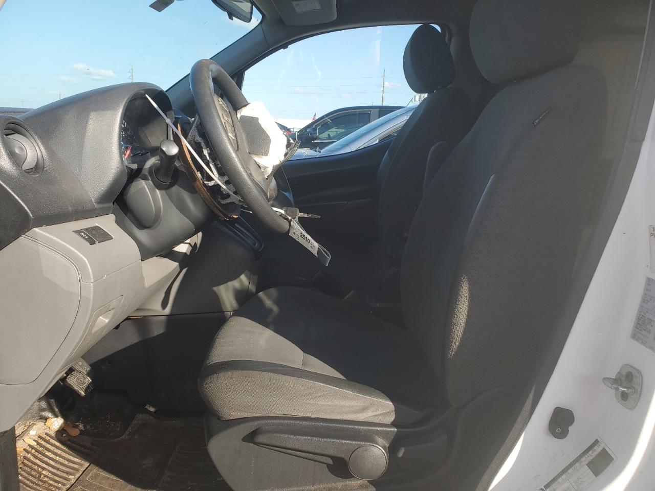 2018 Nissan NV - Image 7