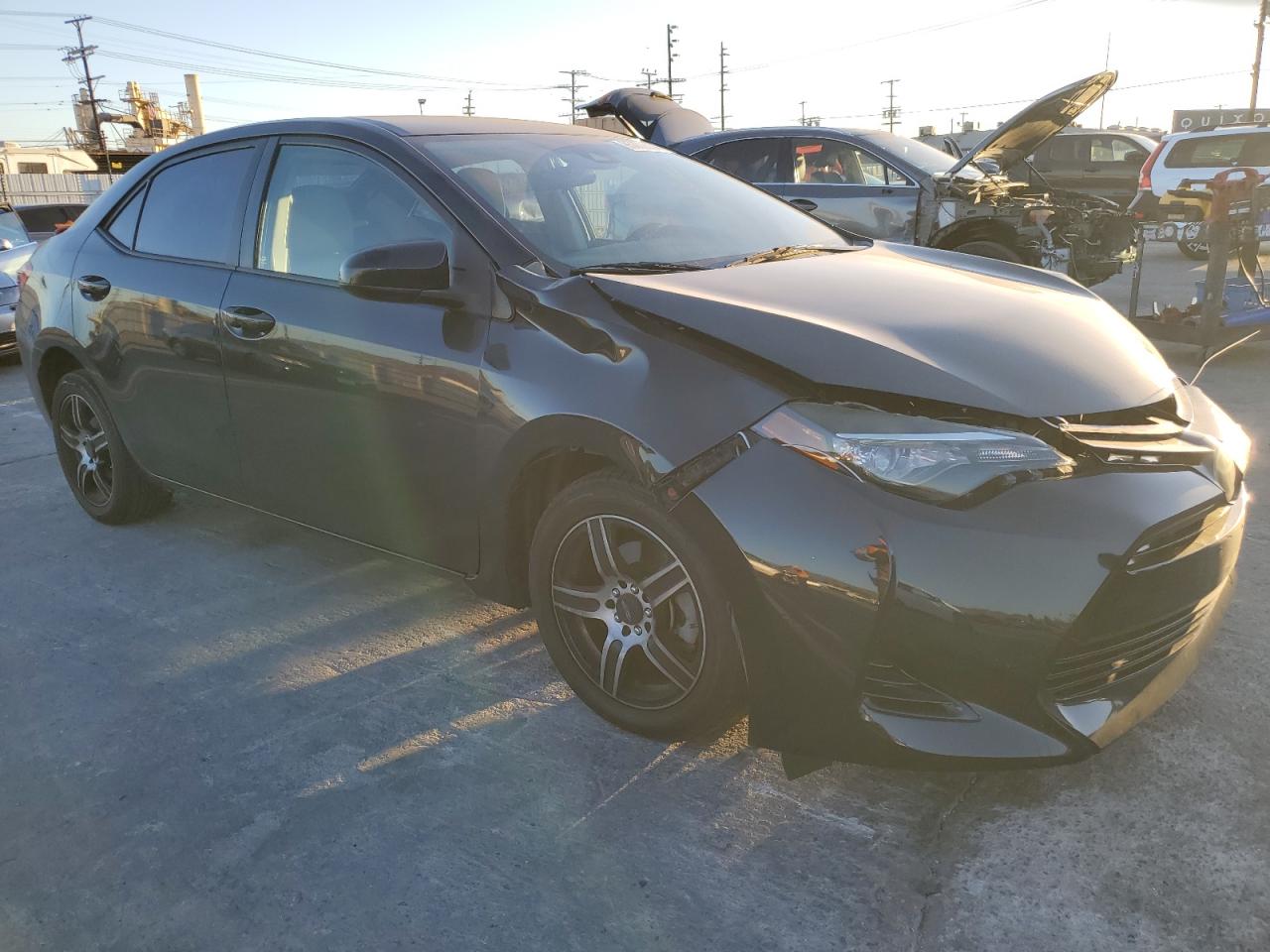 VIN 5YFBURHE8HP637253 2017 TOYOTA COROLLA no.4