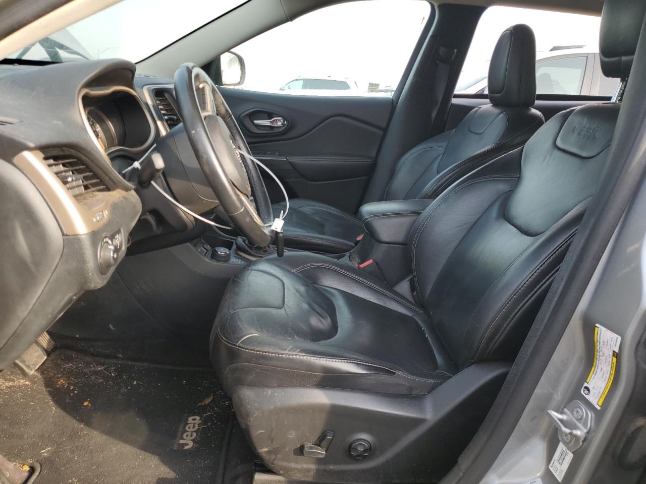 2016 Jeep Grand Cherokee - Image 7