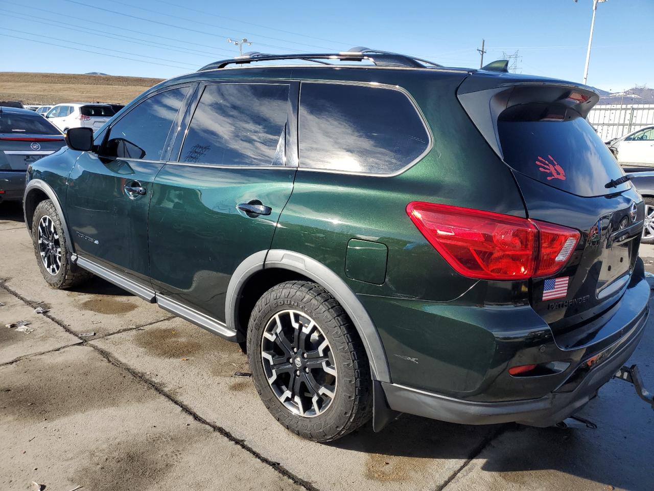 2019 Nissan Pathfinder - Image 2