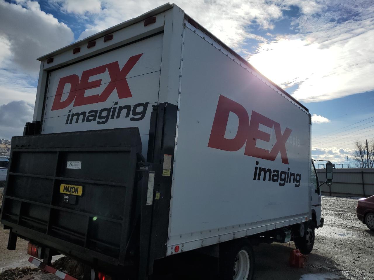 2006 GMC W3500 W35042 white van gas 4KDB4B1U06J802220 photo #4