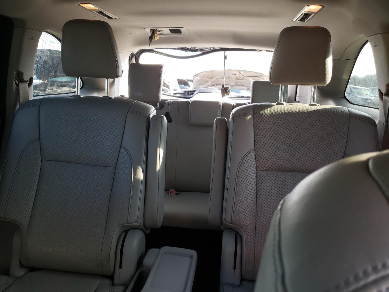 2014 Toyota Highlander - Image 10