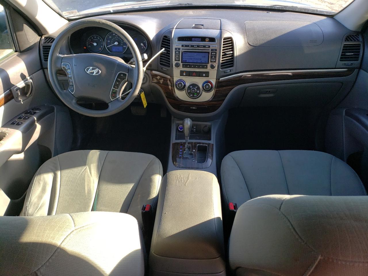 2011 Hyundai Santa Fe - Image 8