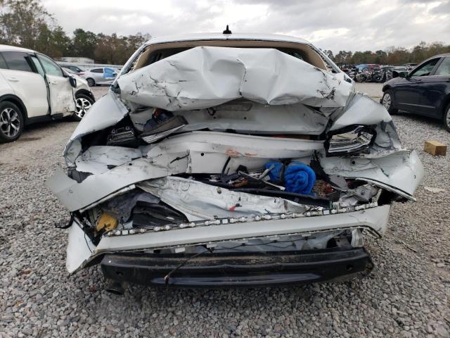  VOLKSWAGEN PASSAT 2016 White