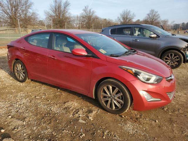  HYUNDAI ELANTRA 2015 Красный