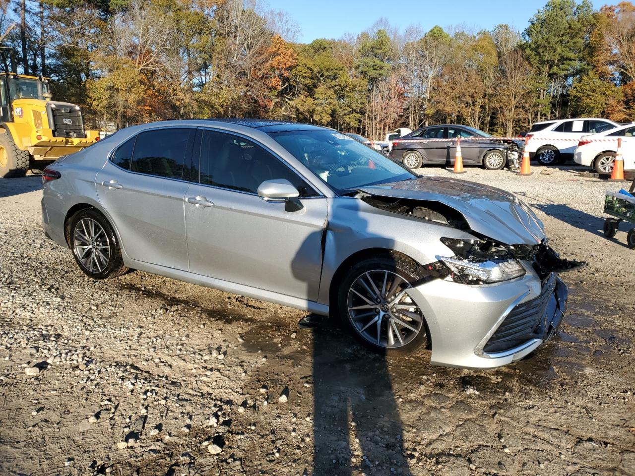 2021 Toyota Camry - Image 4