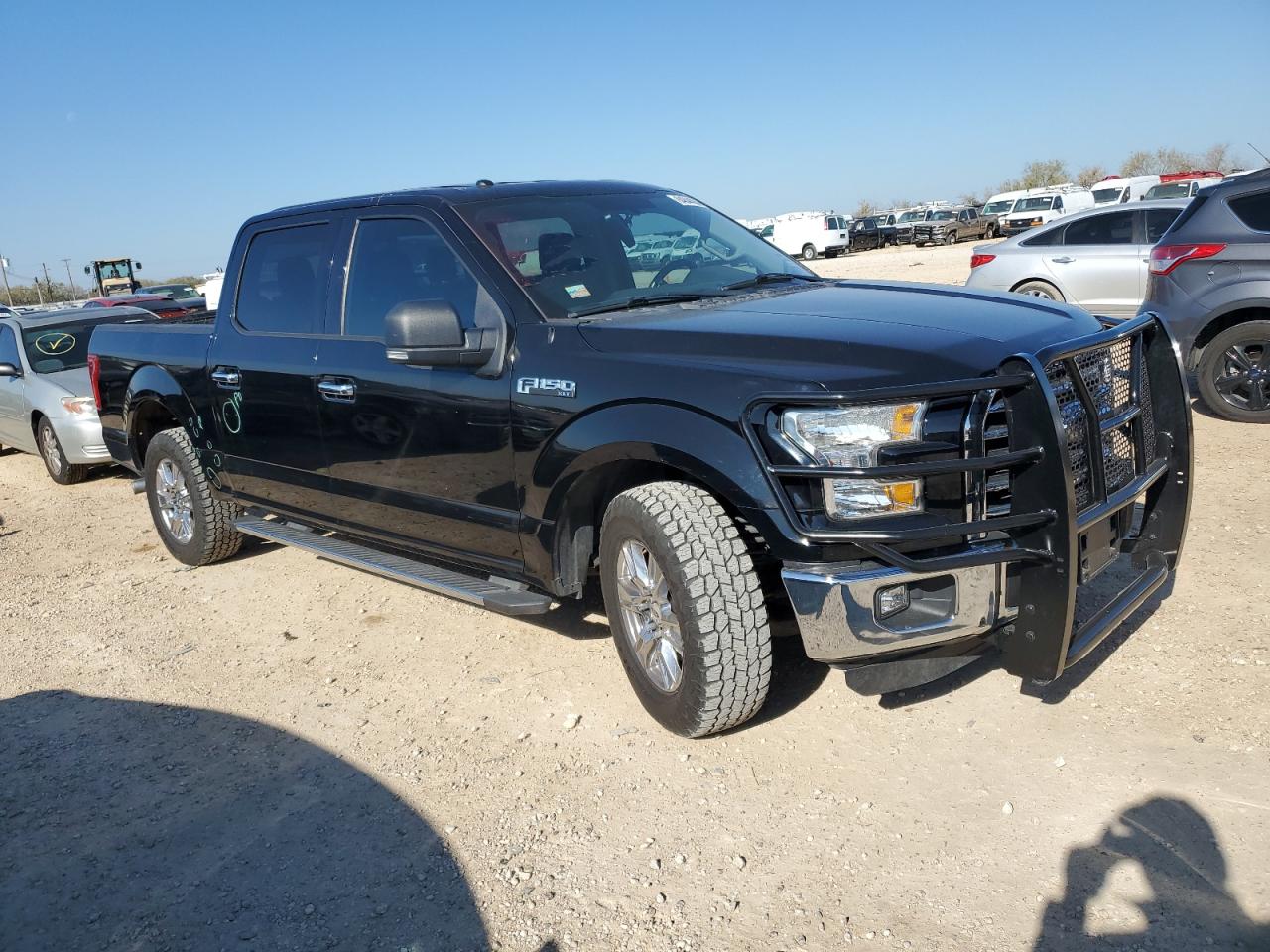 VIN 1FTEW1CF4GKF10022 2016 FORD F-150 no.4