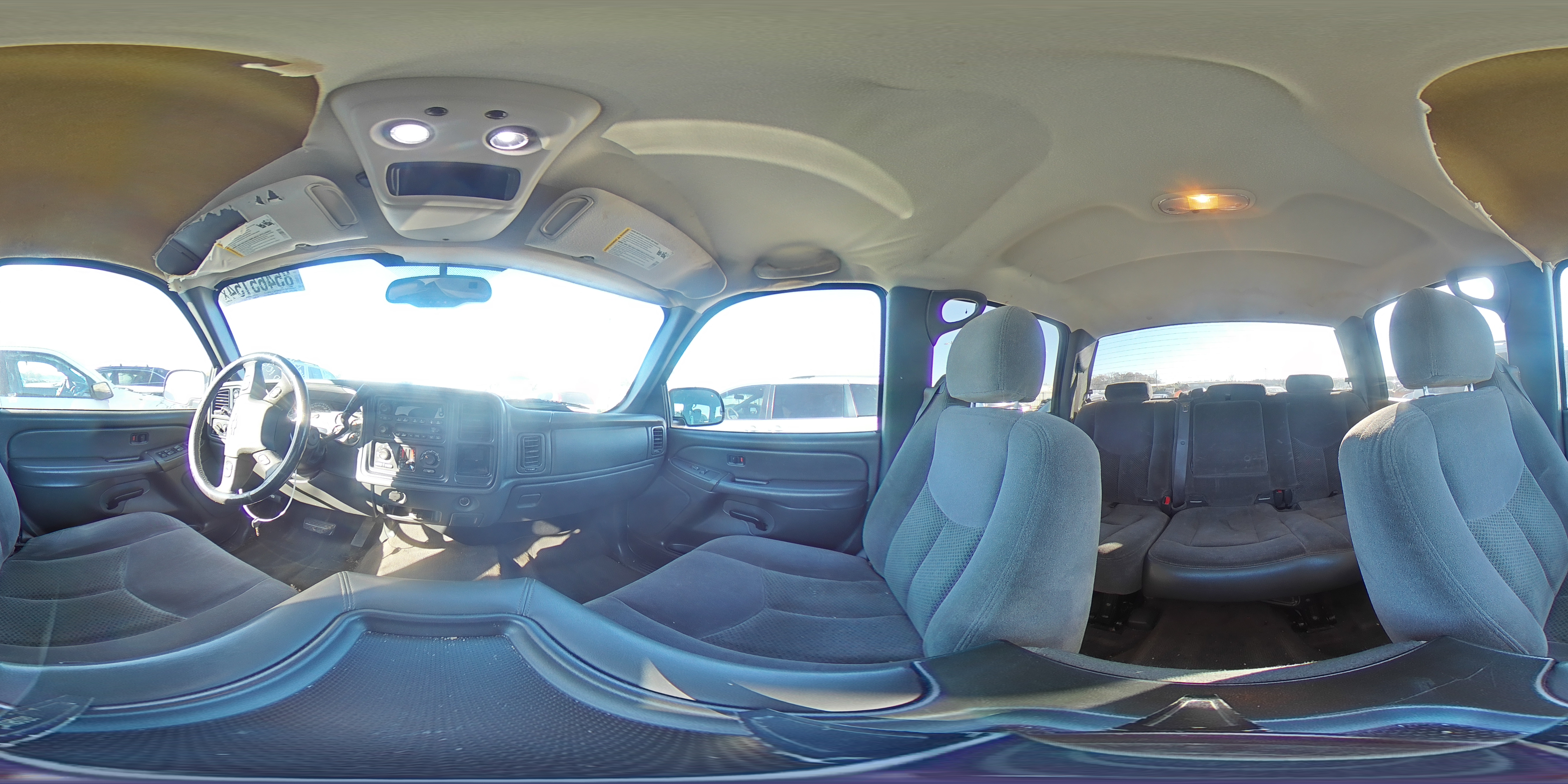 2006 Chevrolet Silverado - Image 12