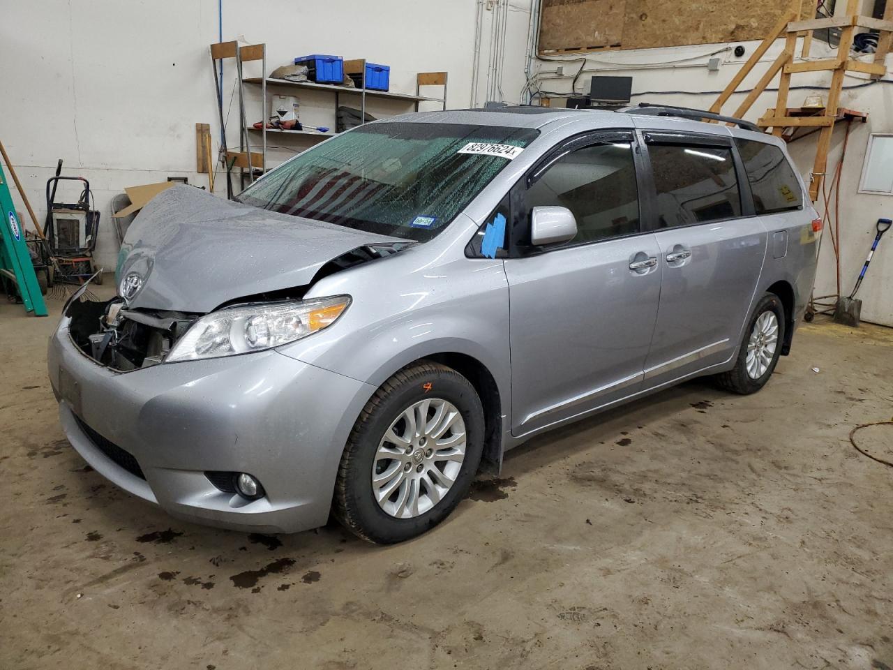 2012 Toyota Sienna - Image 1