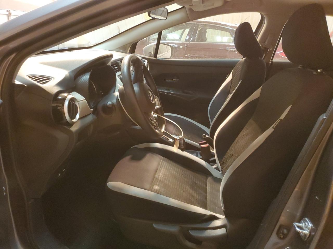 2021 Nissan Versa - Image 7