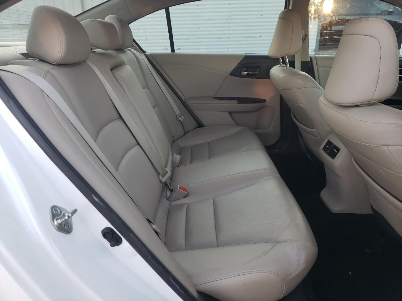 2016 Honda Accord - Image 11
