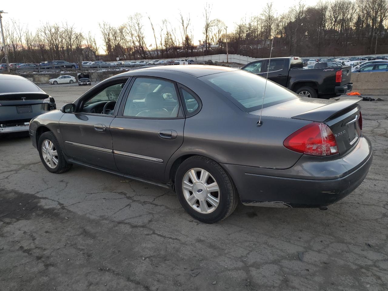 2003 Ford Taurus Sel VIN: 1FAHP56S73G203571 Lot: 82360524