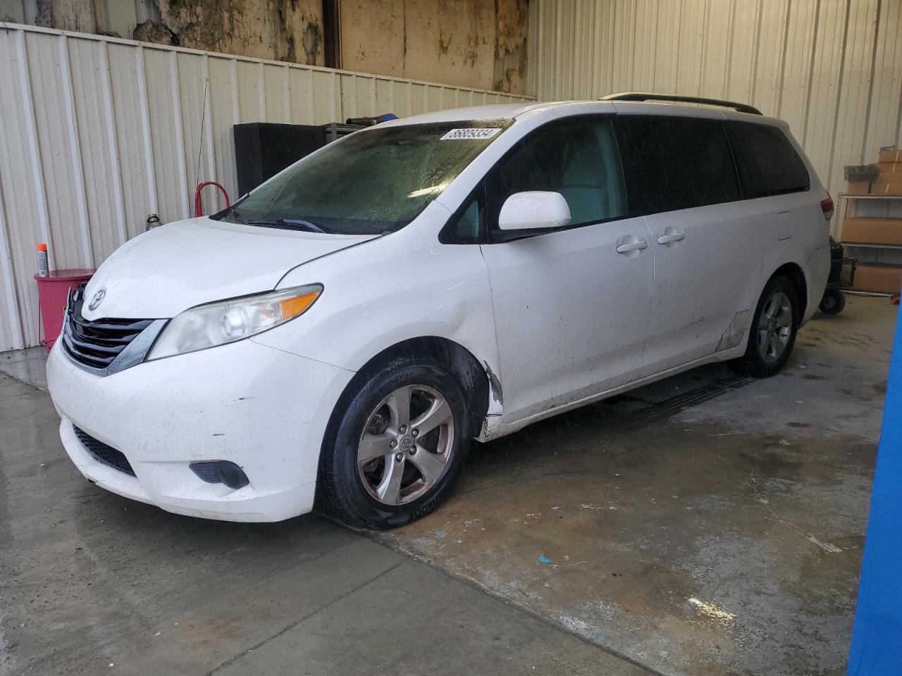 2012 Toyota Sienna - Image 1