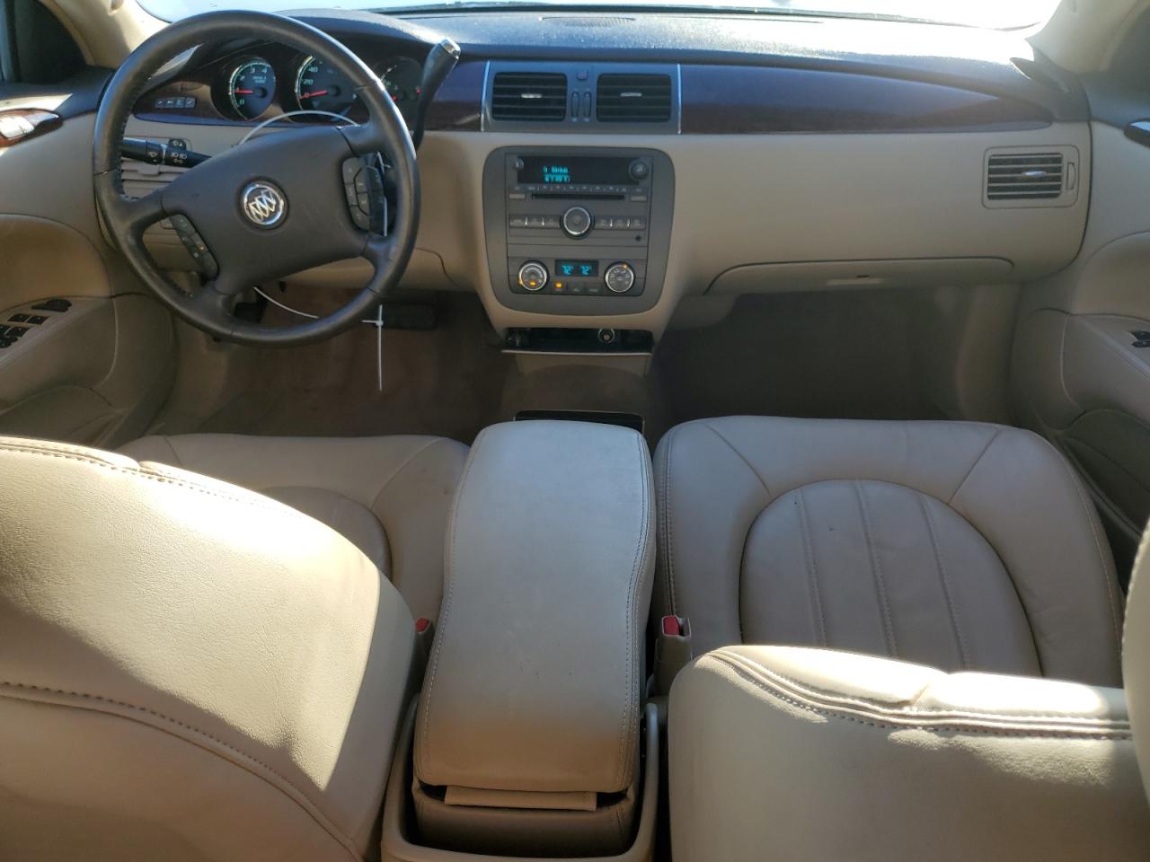 2010 Buick Lucerne - Image 8
