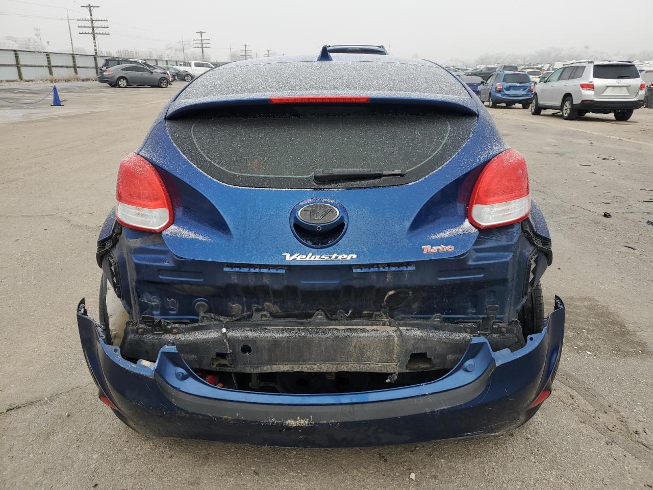 2017 Hyundai Veloster - Image 6