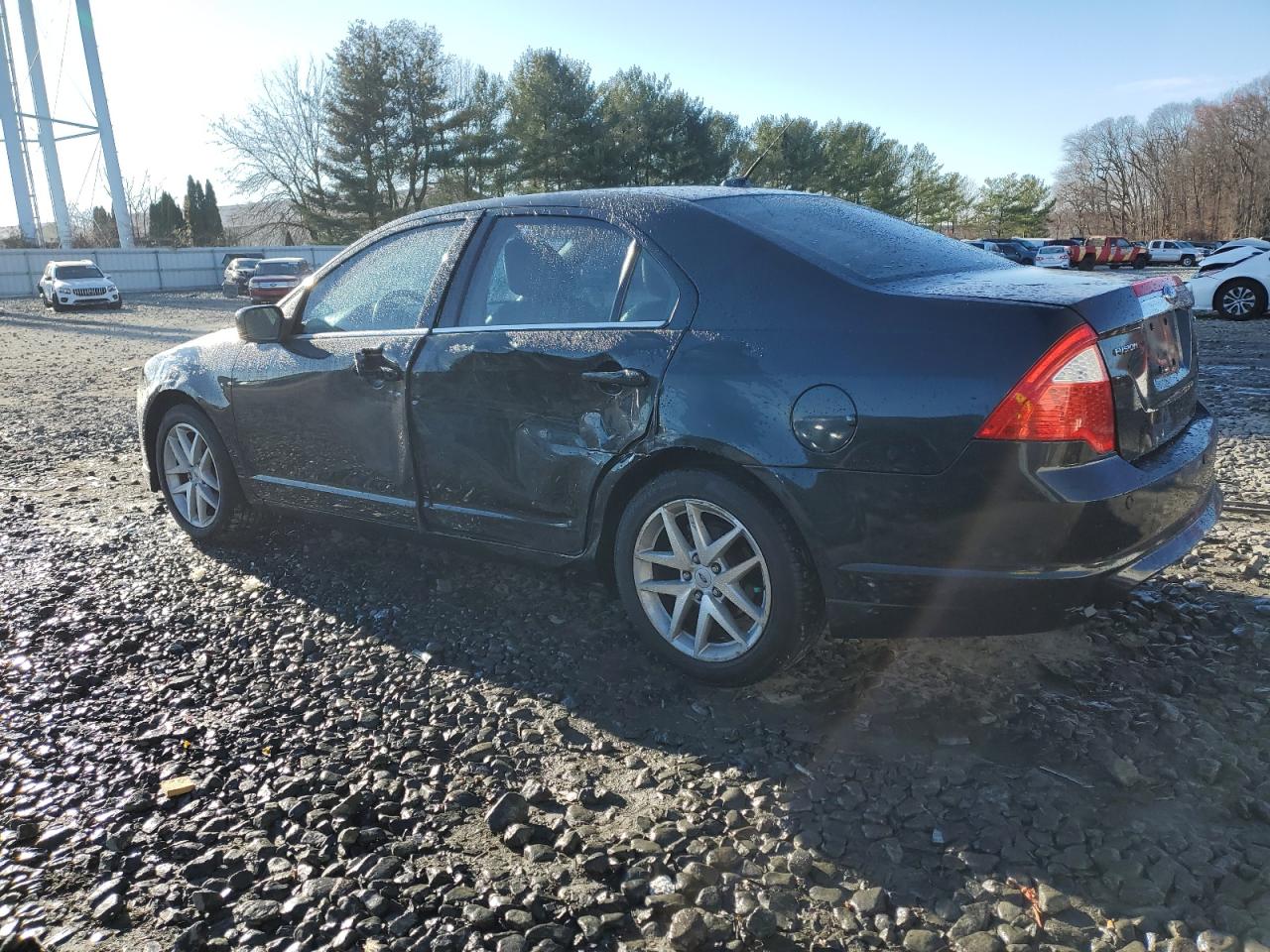 2010 Ford Fusion - Image 2