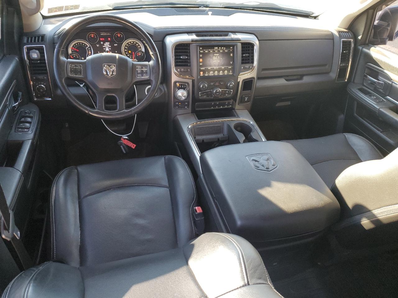 2016 RAM 1500 - Image 8