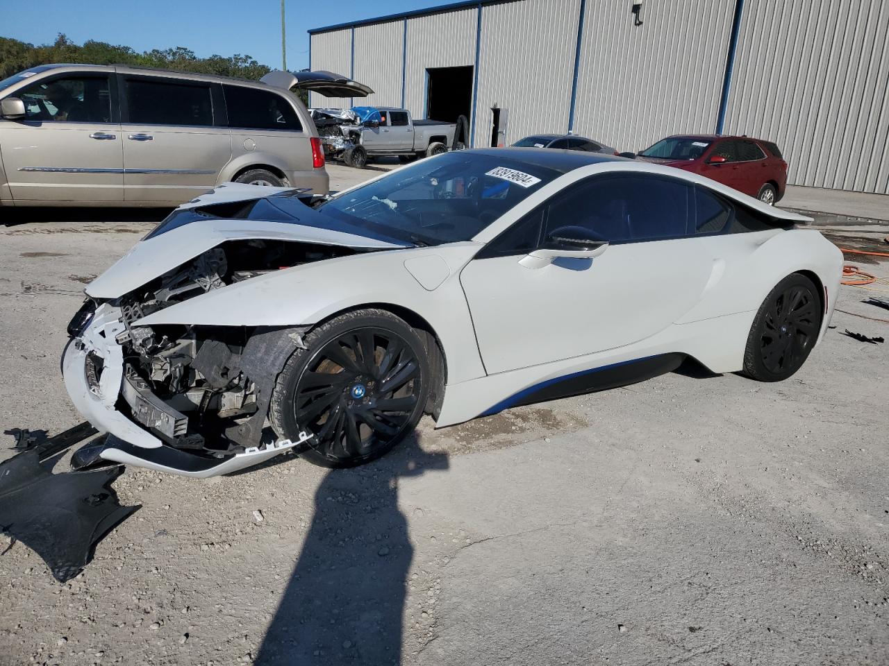 Фото: WBY2Z2C51GV675627