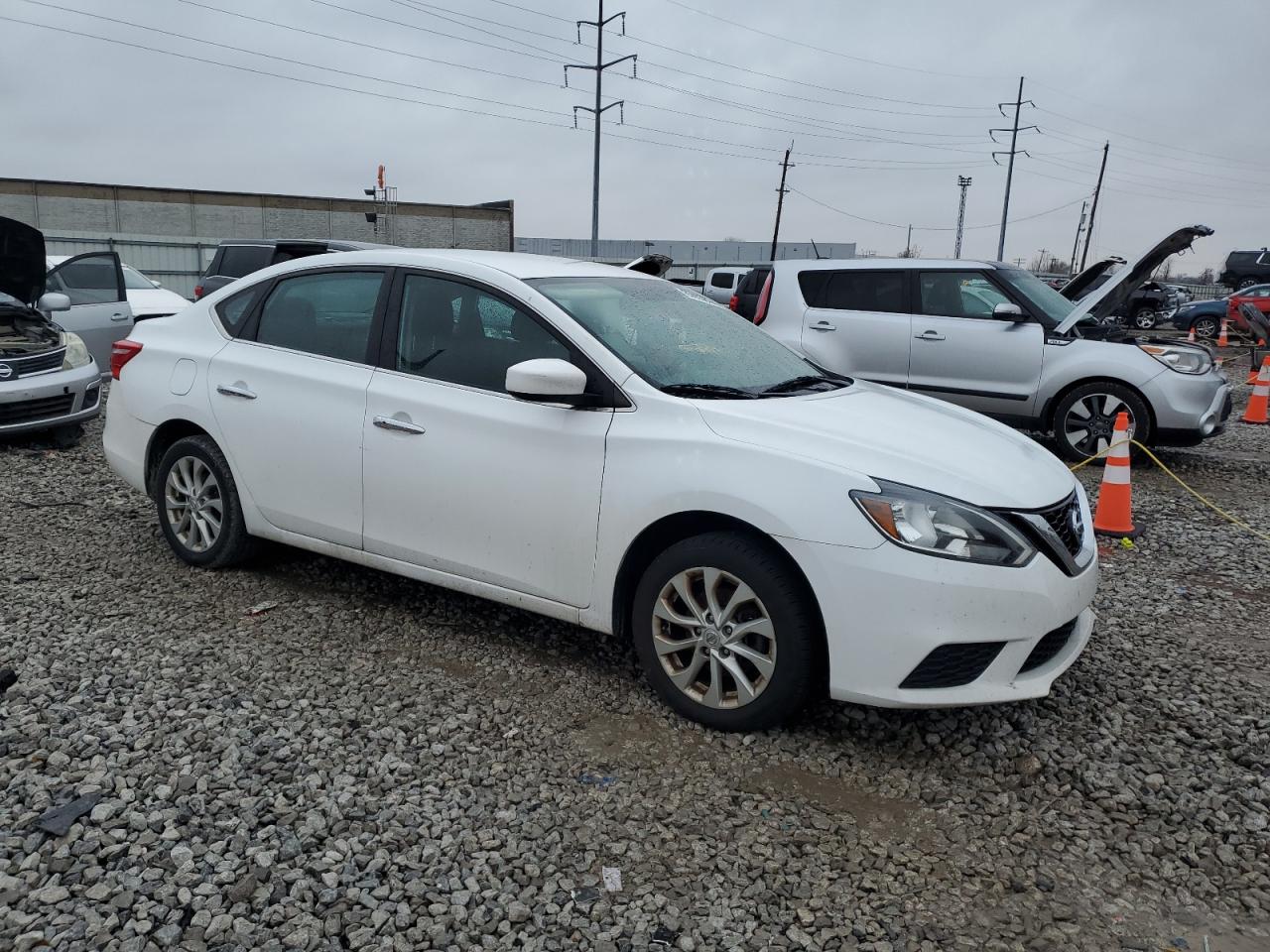 VIN 3N1AB7AP2JY239885 2018 NISSAN SENTRA no.4