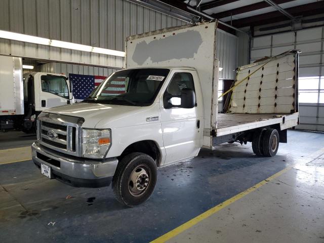 2015 Ford Econoline E450 Super Duty Cutaway Van