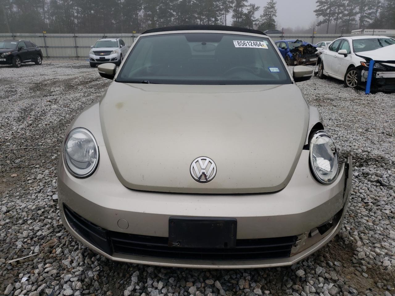 2013 Volkswagen Beetle - Image 5