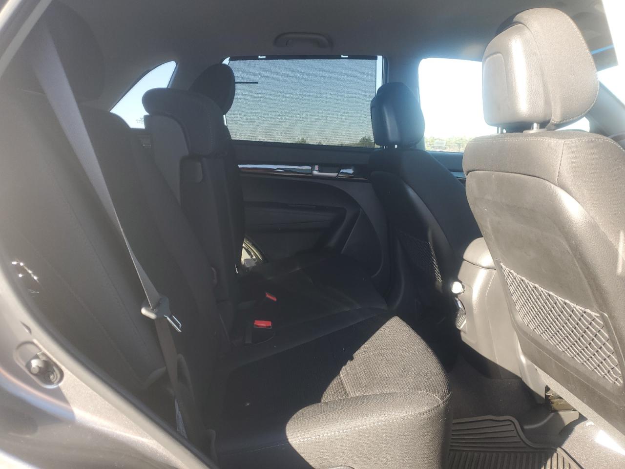 2015 Kia Sorento - Image 11