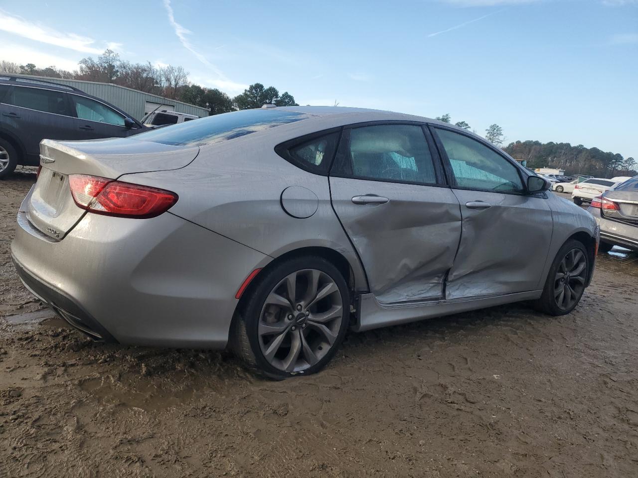2015 Chrysler 200 - Image 3