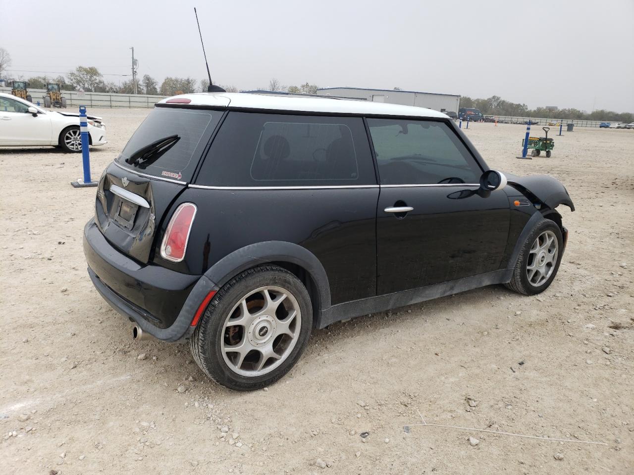 2005 MINI Cooper - Image 3