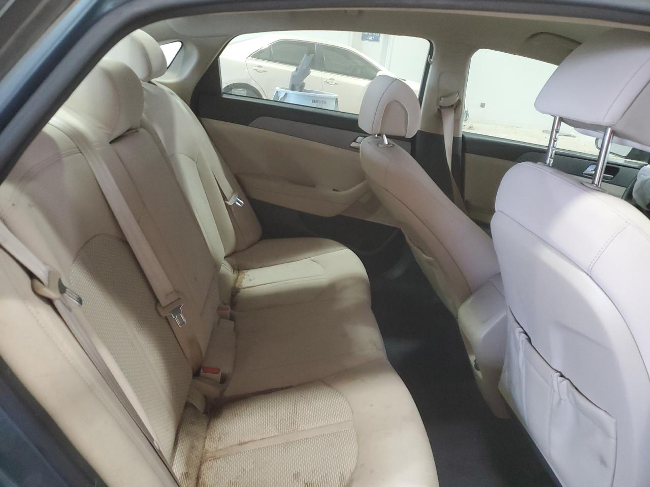2015 Hyundai Sonata - Image 10