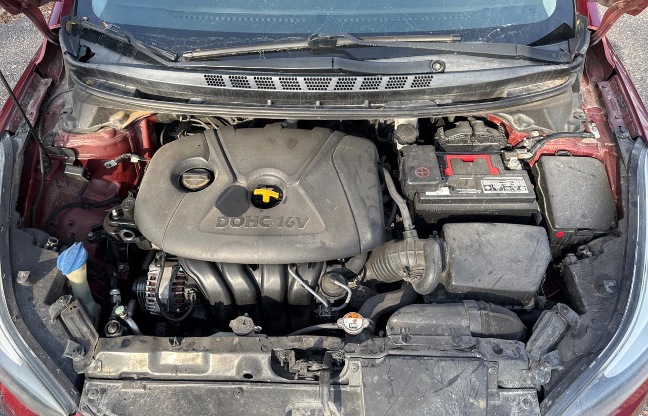 2015 Hyundai Elantra - Image 7