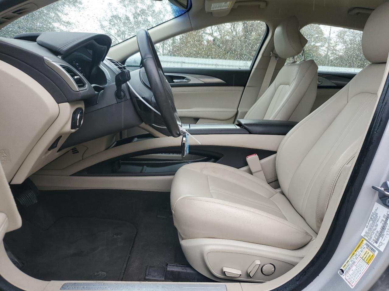 2019 Lincoln MKZ - Image 7