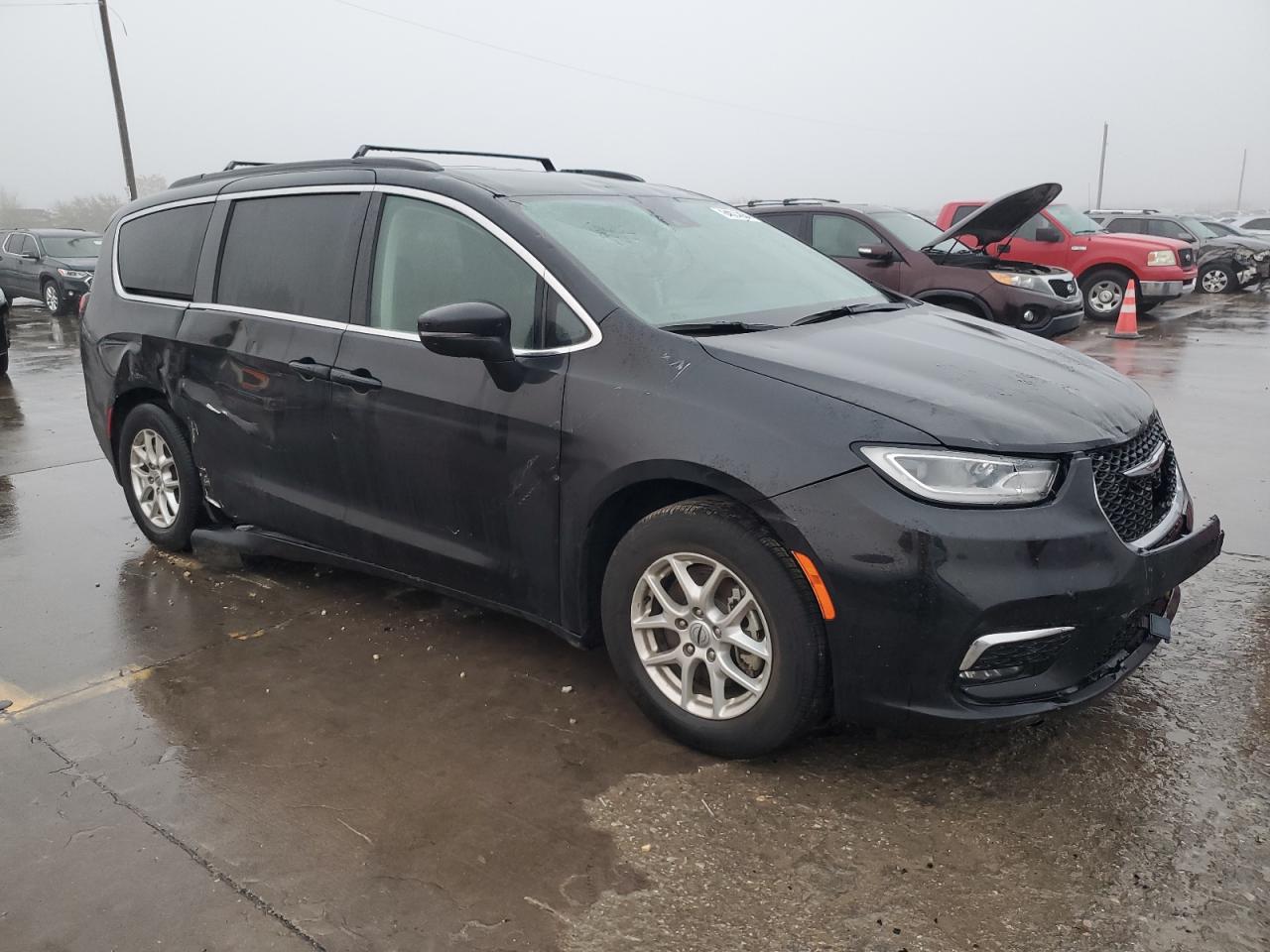 2022 Chrysler Pacifica - Image 4