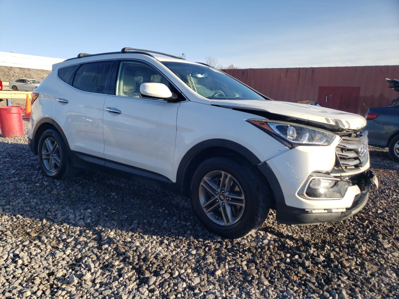 VIN 5XYZUDLB6HG387773 2017 HYUNDAI SANTA FE no.4