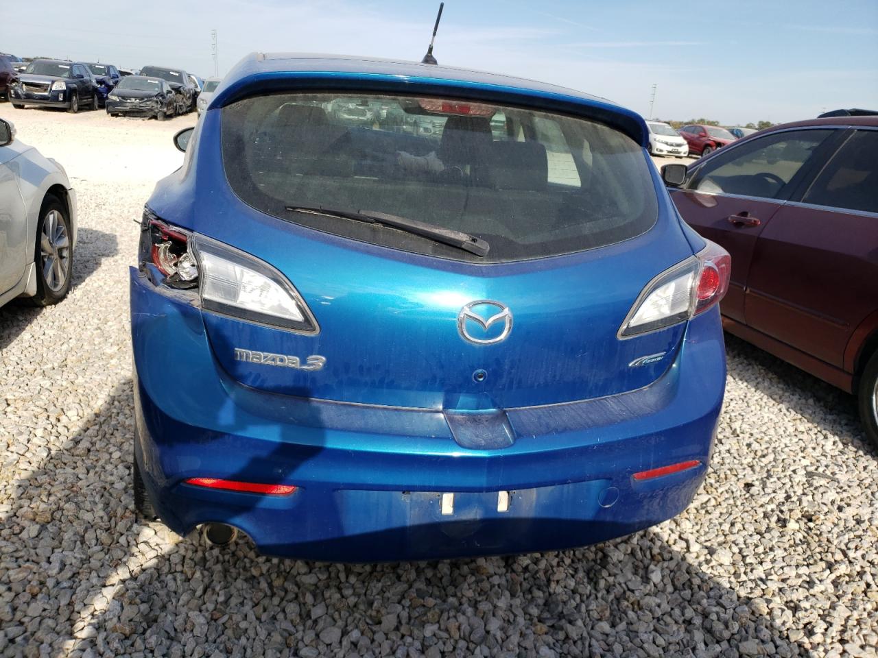 2012 Mazda 3 - Image 6