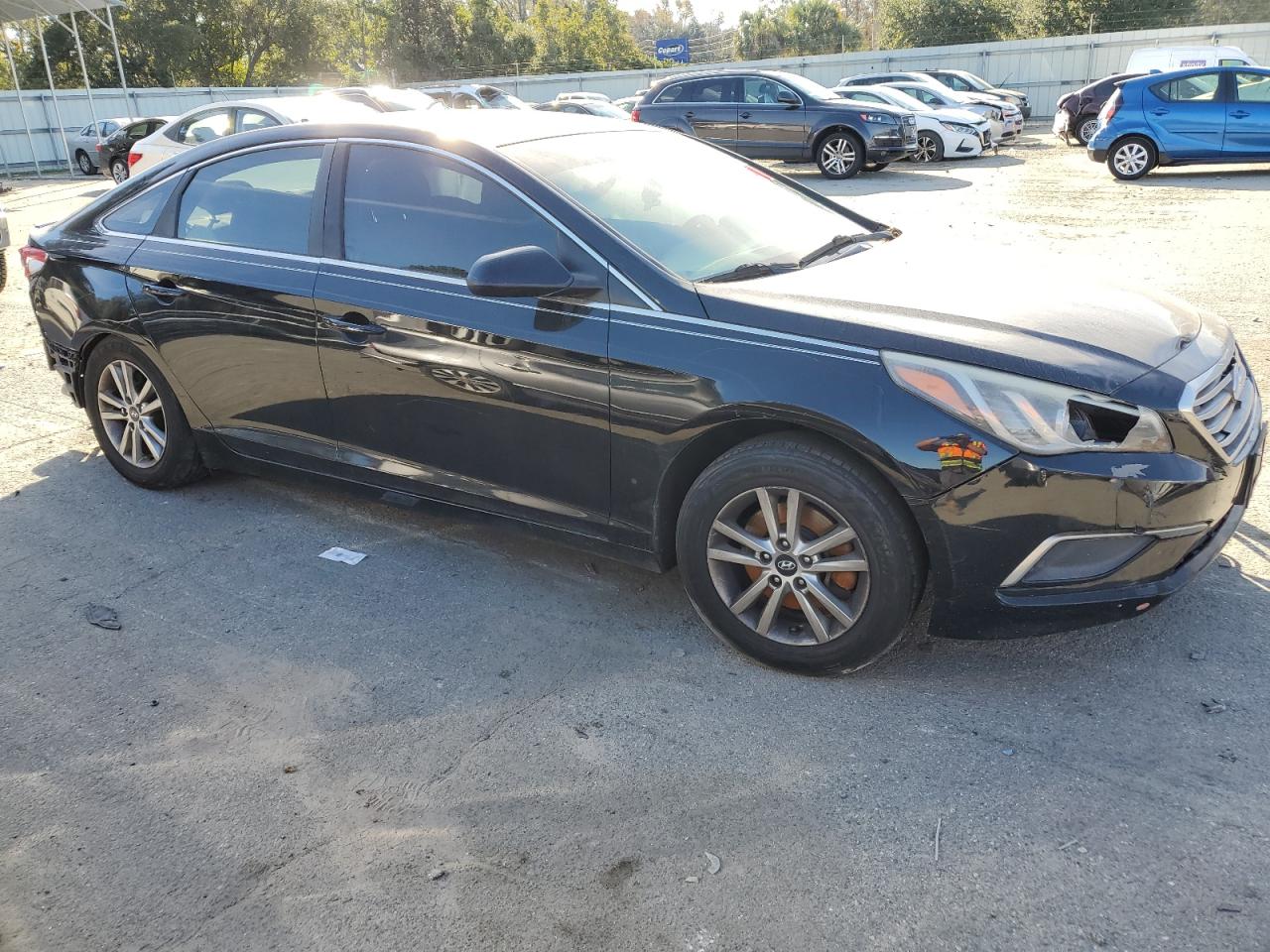 2017 Hyundai Sonata - Image 4