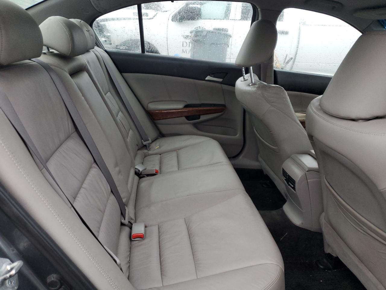 2011 Honda Accord Exl VIN: 1HGCP2F89BA033272 Lot: 85425484