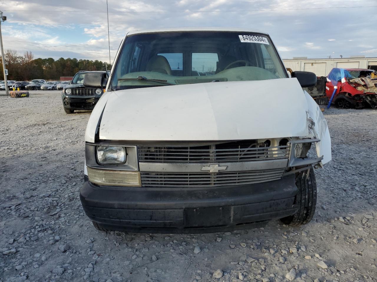 2000 Chevrolet Astro - Image 5